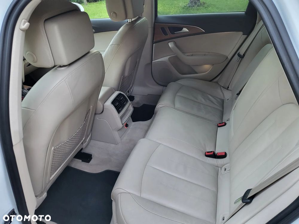 Audi A6 Avant 3.0 TDI S tronic - 26