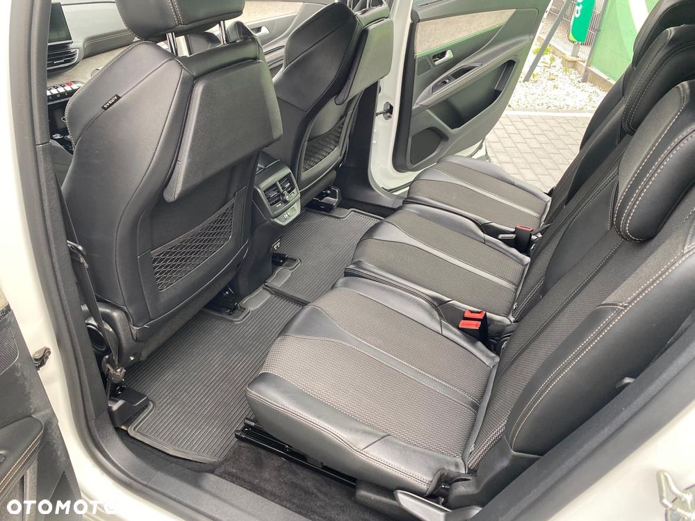 Peugeot 5008 1.5 BlueHDi GT S&S EAT8 - 8