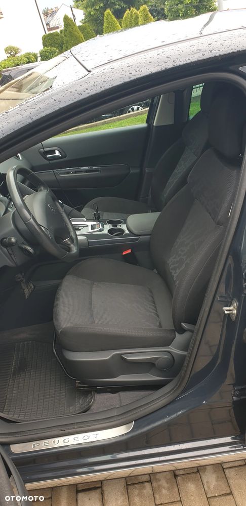 Peugeot 3008 2.0 HDi Premium - 10