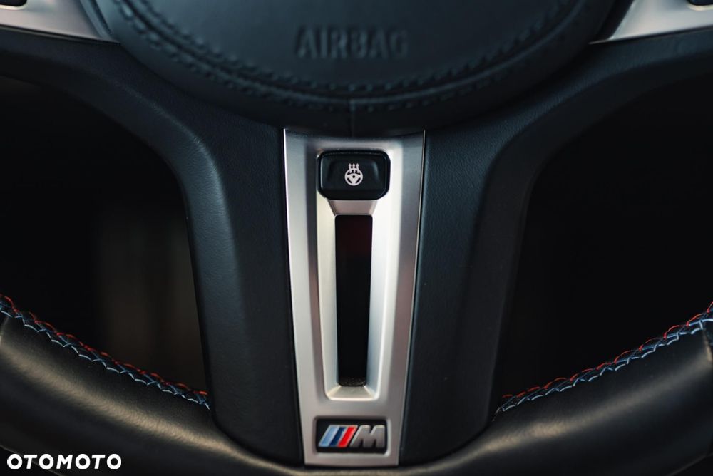 BMW M8 Competition - 28