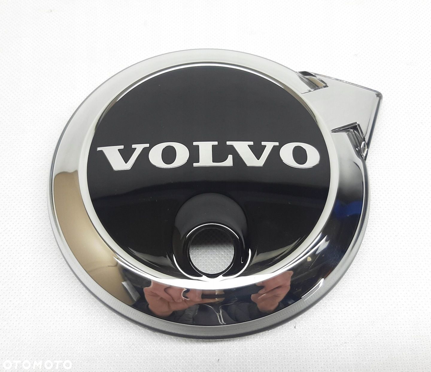Volvo V90 XC90 S90 Znaczek Emblemat 32337964 NOWY - 1