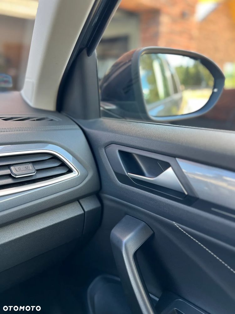 Volkswagen T-Roc 1.5 TSI Life DSG - 7