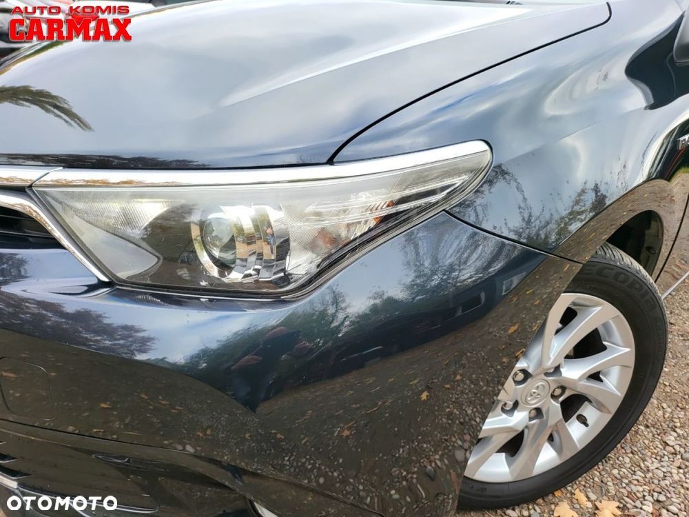 Toyota Auris 2016 photo 3
