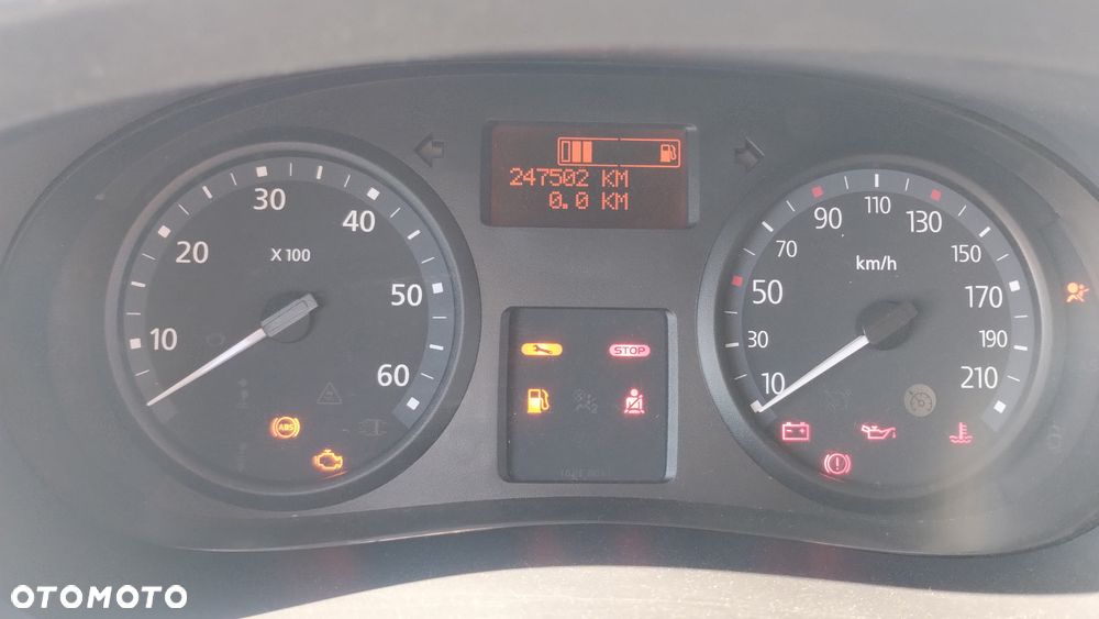 Renault Trafic - 16