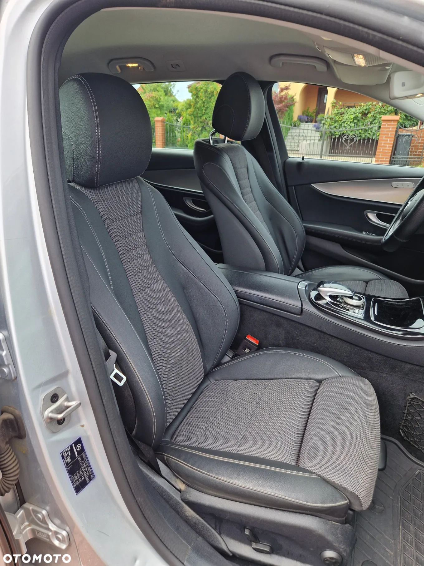 Mercedes-Benz Klasa E 220 d T 9G-TRONIC Avantgarde - 9