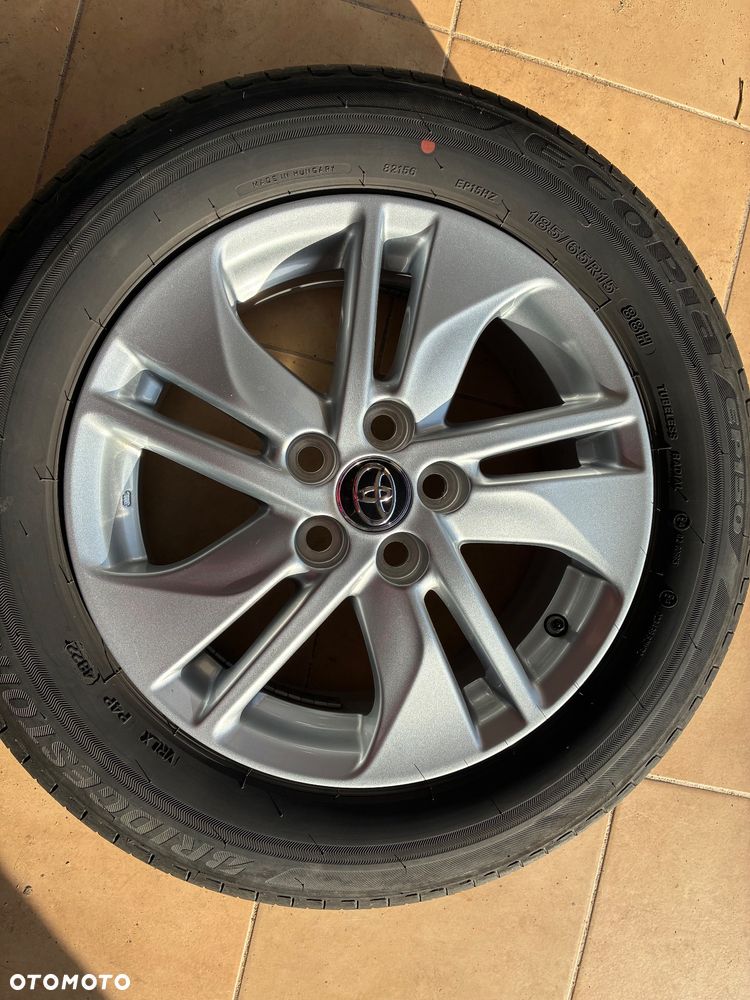 Toyota yaris IV oryginalne Alu czujniki 185/65/15 - 1