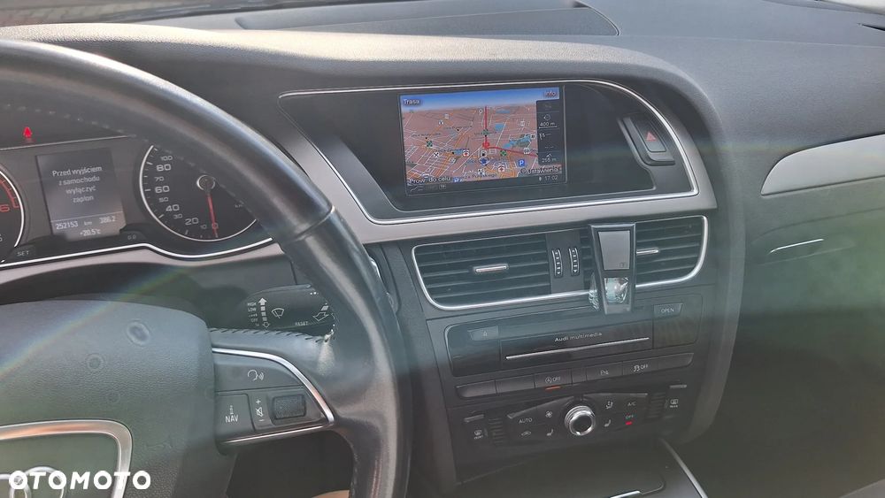 Audi A4 Avant - 10