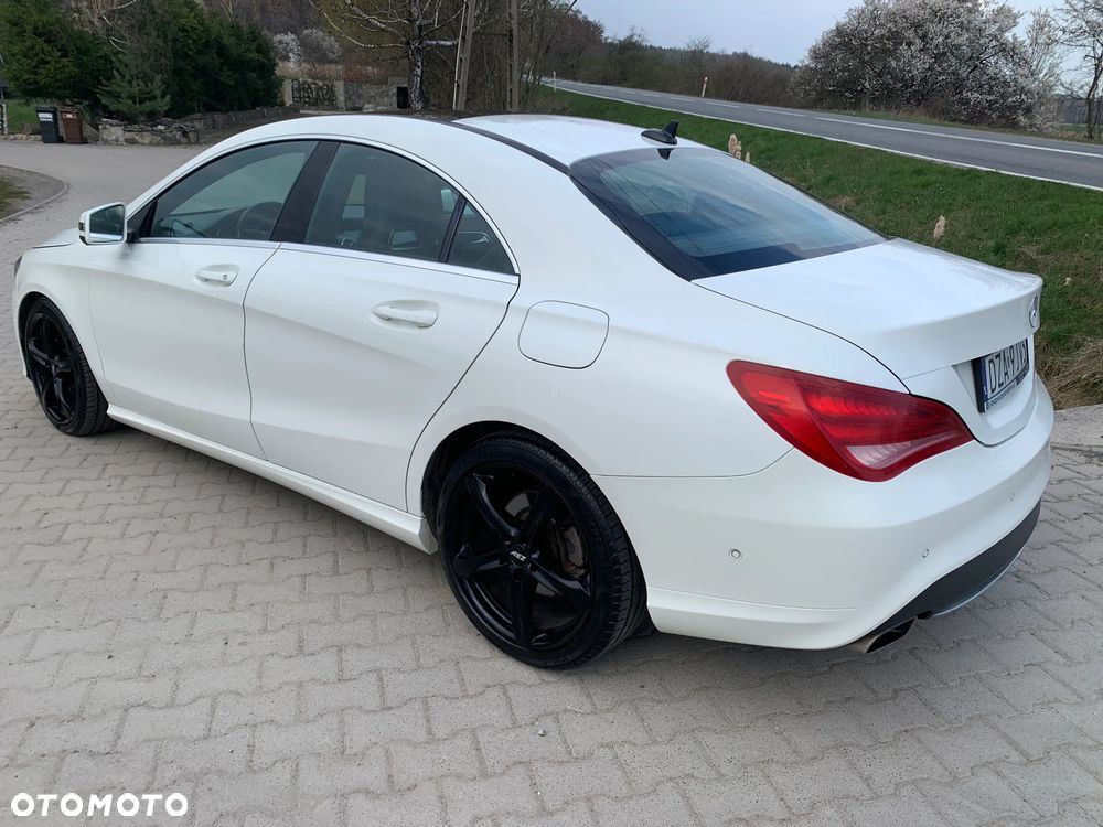 Mercedes-Benz CLA 200 Urban - 6