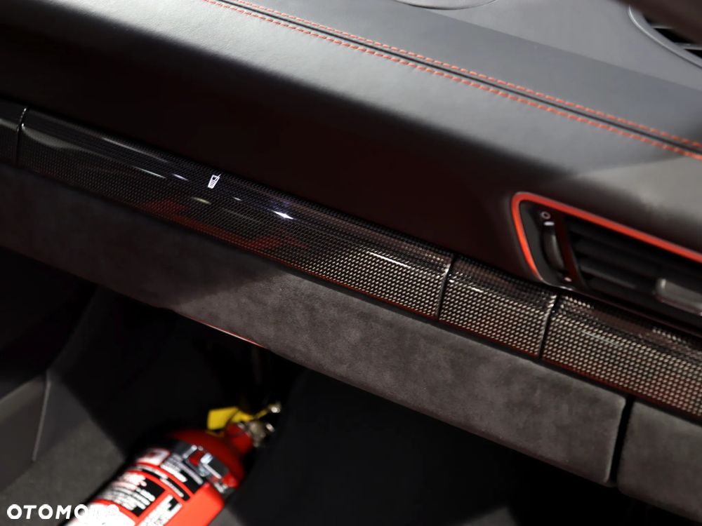 Porsche 911 GT3 RS - 21