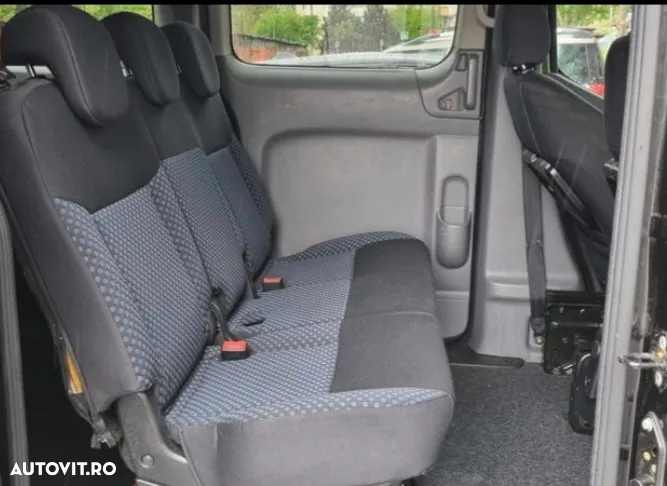 Nissan NV200 - 29