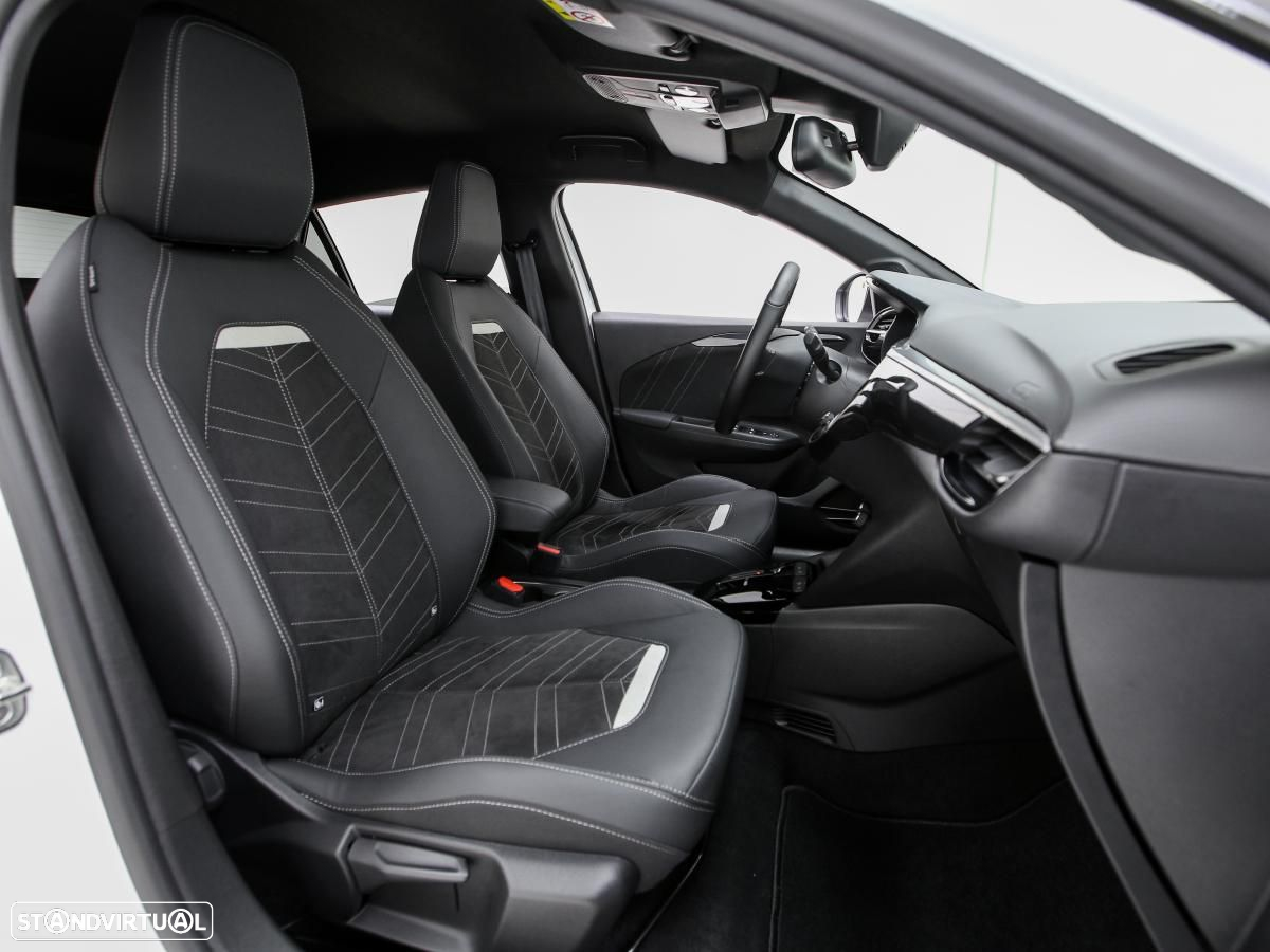 Opel Corsa-e - 12