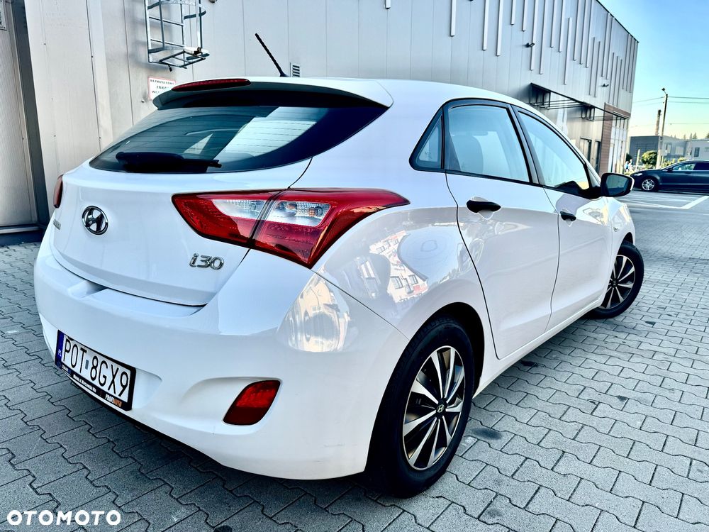 Hyundai i30 1.4 Premium - 31