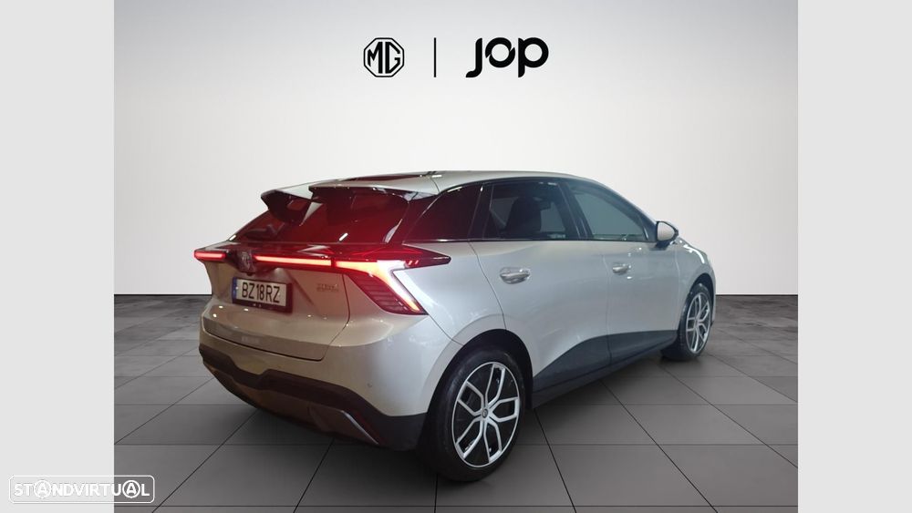 MG MG4 77 kWh Extended Range Luxury - 5