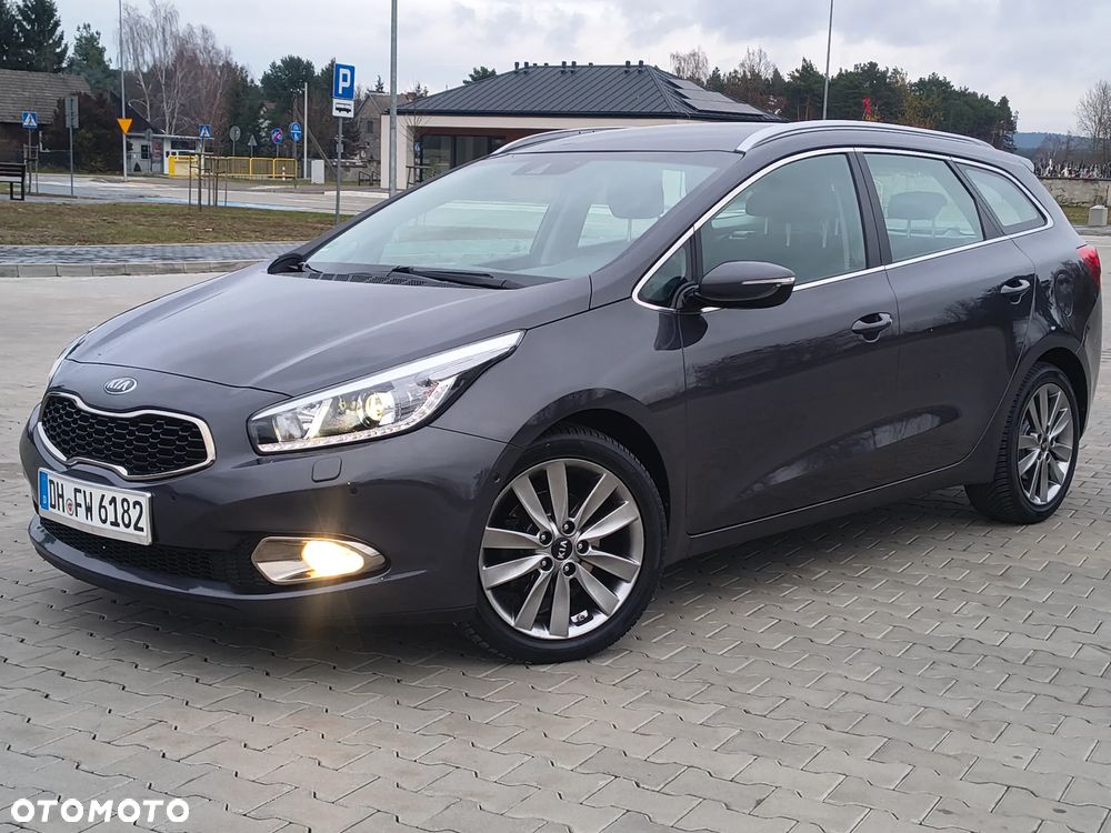 Kia Ceed 1.6 CRDi 128 Platinum Edition - 2