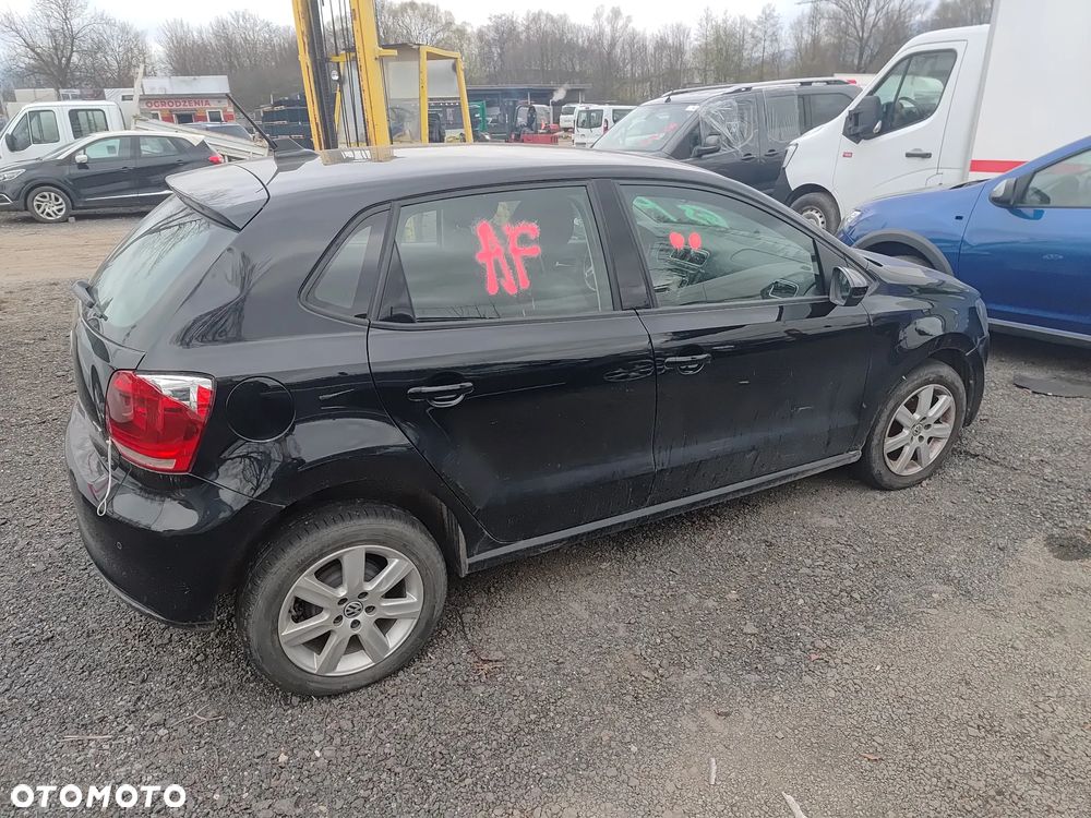 Volkswagen Polo - 5