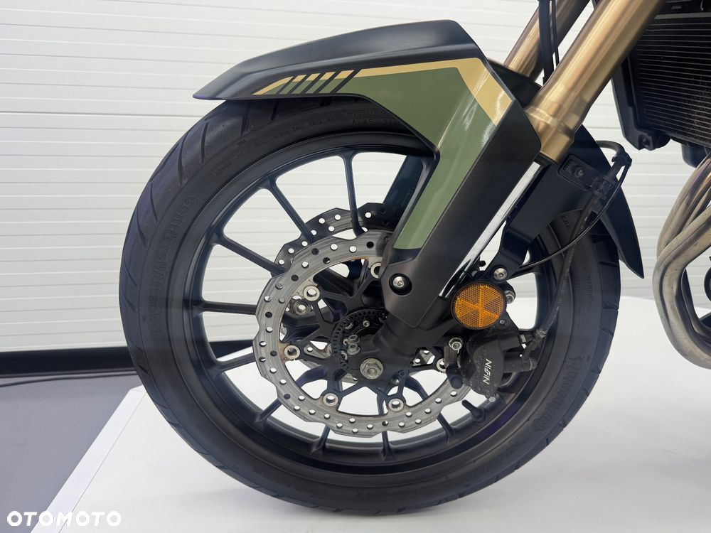 Honda CB - 21