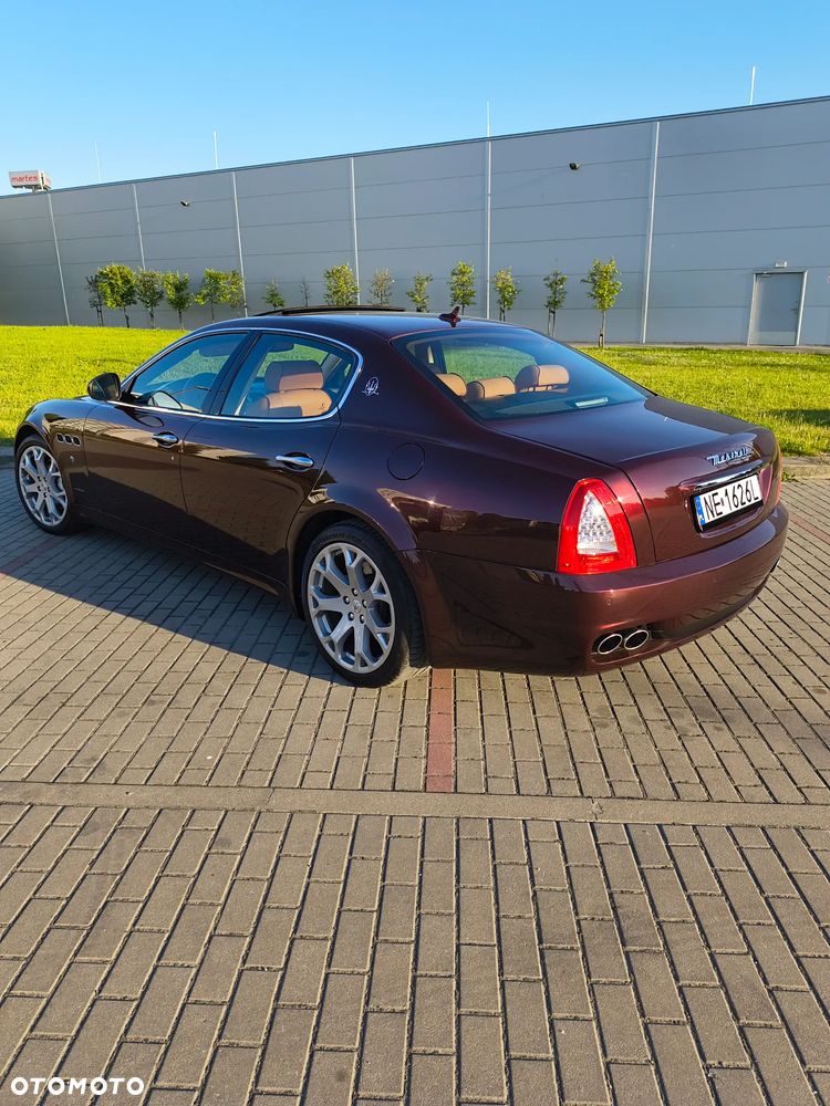 Maserati Quattroporte - 5