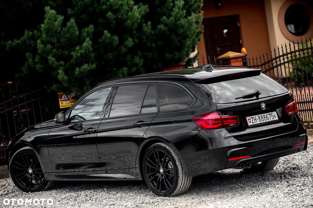 BMW Seria 3 320d Touring xDrive M Sport - 10