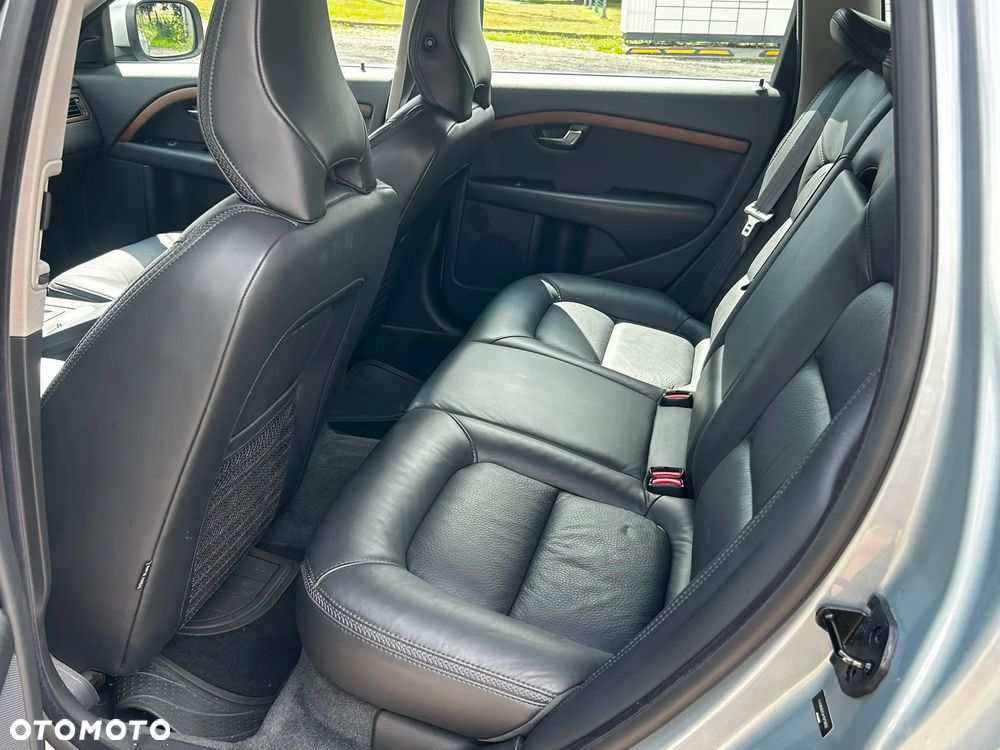 Volvo XC 70 - 11