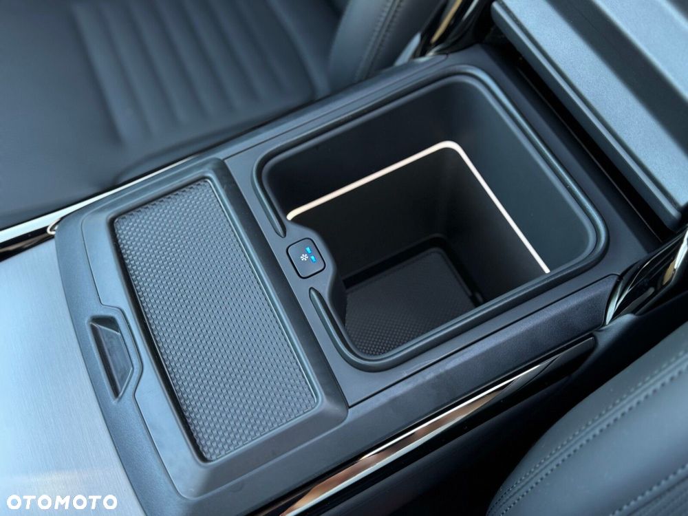 Land Rover Range Rover Sport - 25