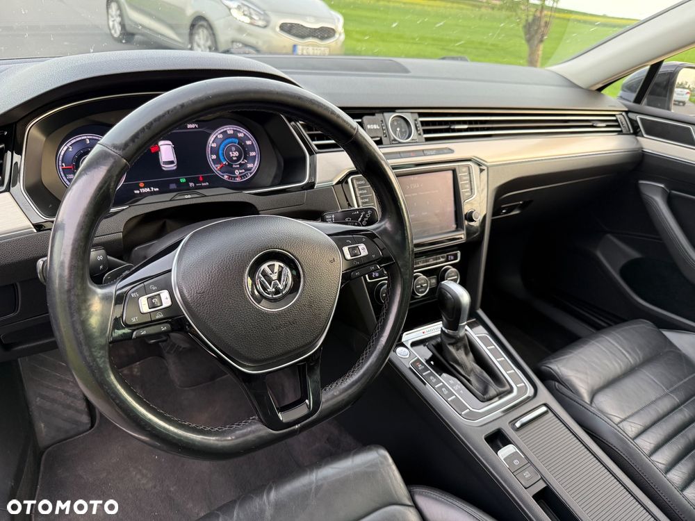 Volkswagen Passat 2.0 TDI 4Mot Elegance DSG - 12
