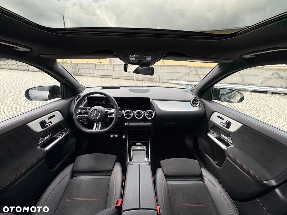 Mercedes-Benz GLA 220 mHEV 4-Matic AMG Line 8G-DCT - 11