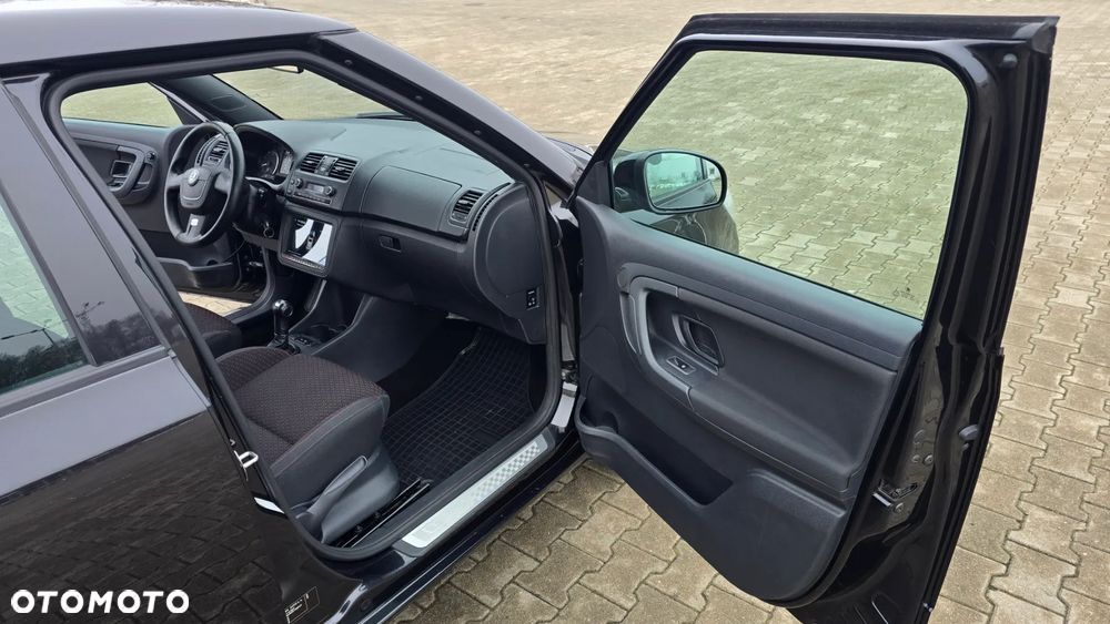 Skoda Fabia 1.4 TSI DSG RS - 15