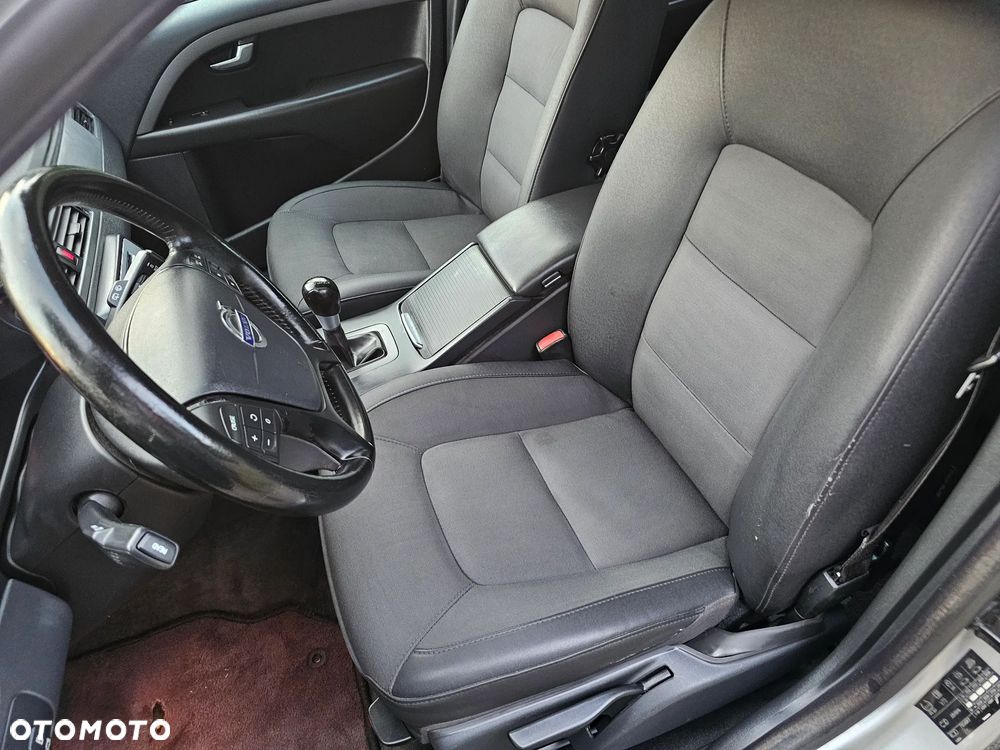 Volvo V70 2.0 - 9