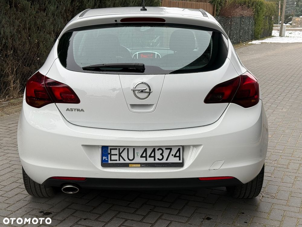 Opel Astra 1.4 Turbo - 9