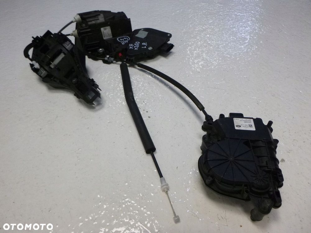 JAGUAR XF X260 ZAMEK DRZWI CENTRALKA PRZÓD DOCIĄG - 7