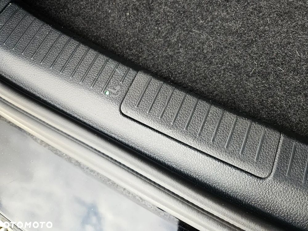 Volkswagen Golf Variant GTD 2.0 TDI SCR DSG - 37