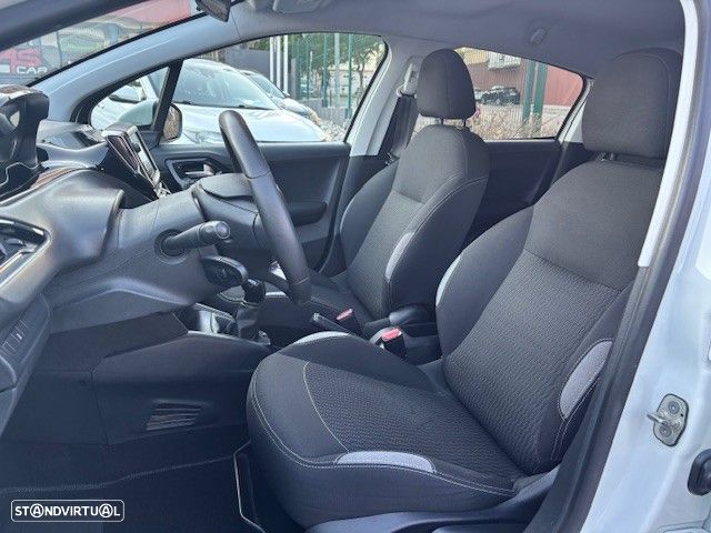Peugeot 208 1.6 BlueHDi Style - 14