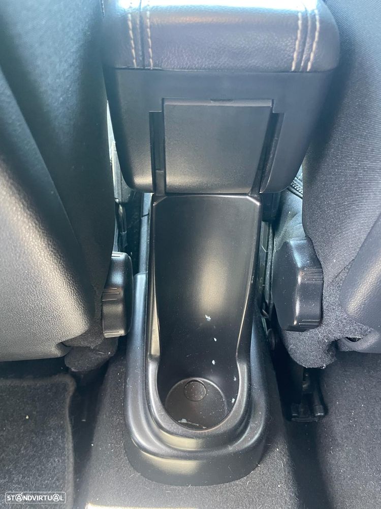 Renault Captur 1.5 dCi Exclusive C/Pneu - 11