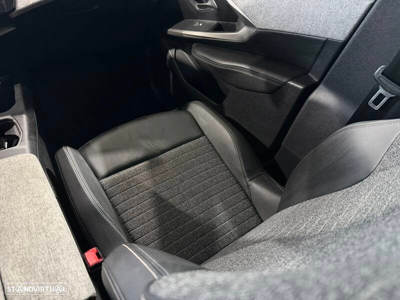 Peugeot 5008 1.2 Hybrid Allure e-DCS6 - 13
