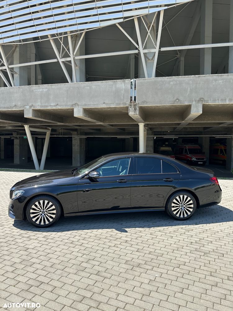 Mercedes-Benz E 200 4MATIC Aut. - 39