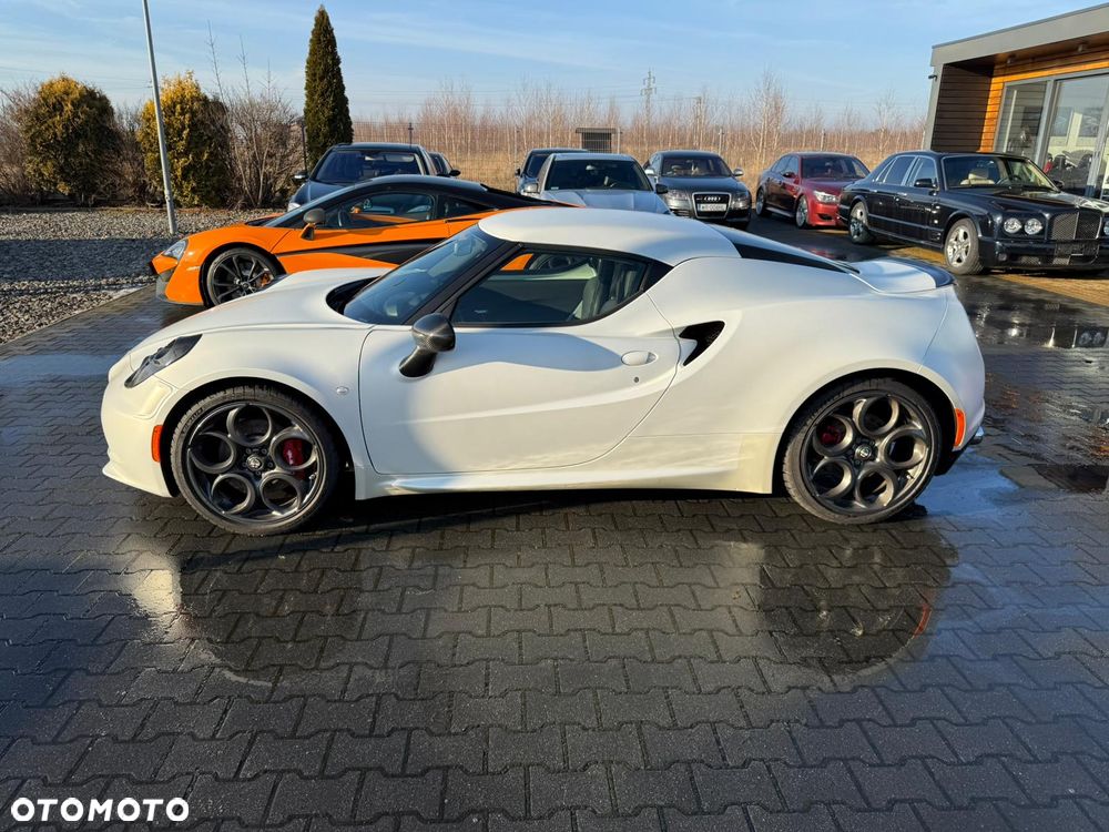 Alfa Romeo 4C 1.8 TBi - 16