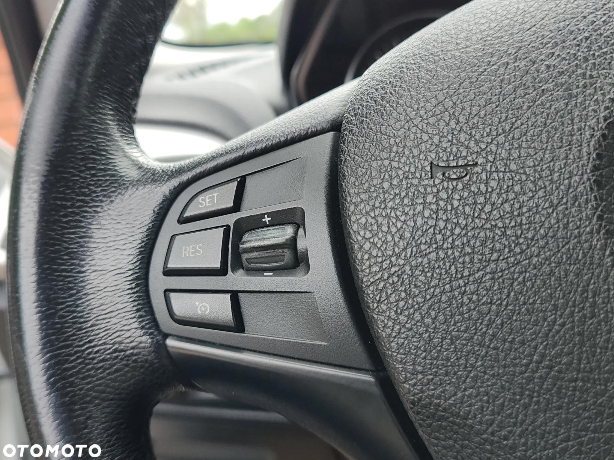 BMW Seria 1 116d - 22