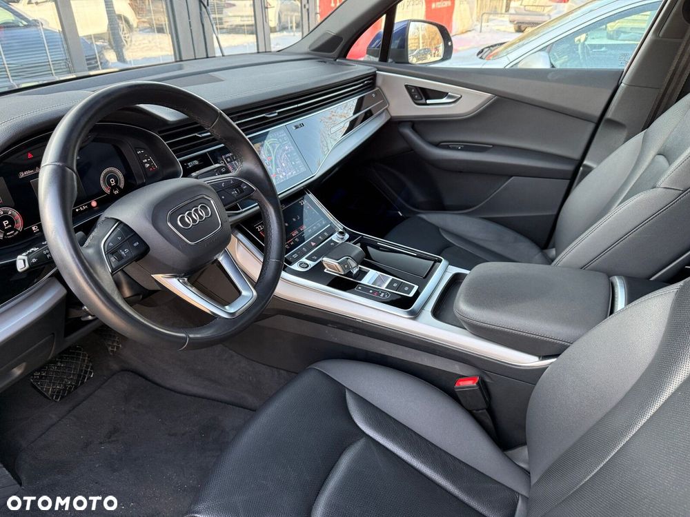 Audi Q7 - 11