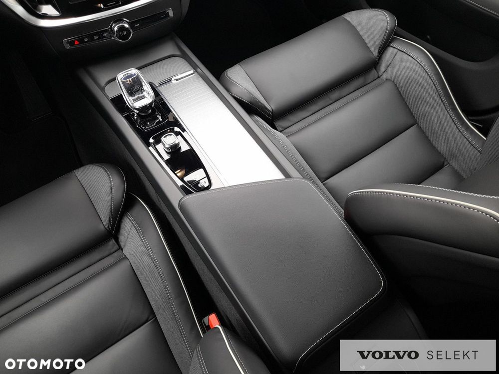 Volvo V60 B4 B Plus Dark - 17