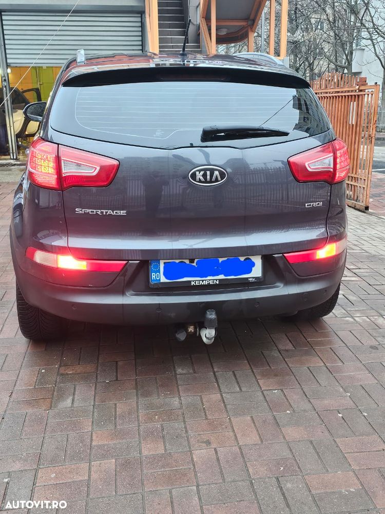 Kia Sportage 2.0 CRDI 4WD Automatik Dream-Team Edition - 9