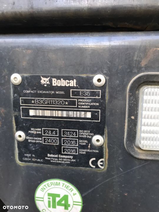 Bobcat E35 - 2