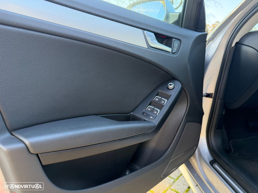 Audi A4 Avant 2.0 TDI Multitronic S-line - 11