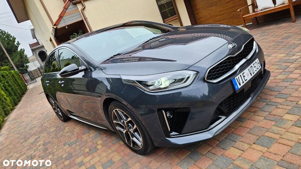 Kia ProCeed 1.4 T-GDI OPF GT LINE - 11