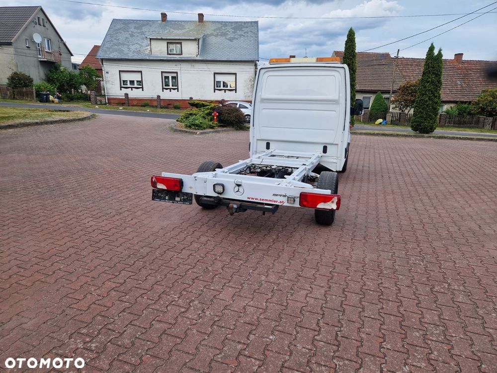 Mercedes-Benz Sprinter - 6