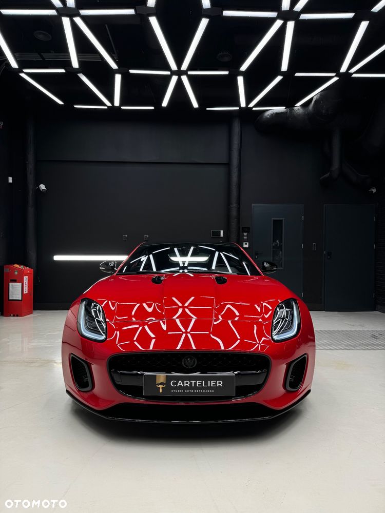 Jaguar F-Type 2.0 Chequered Flag - 2