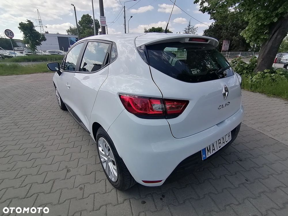 Renault Clio - 14