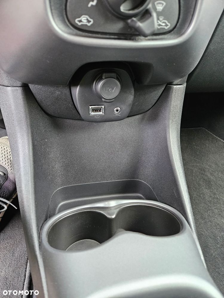 Toyota Aygo 1.0 VVT-i Color Edition - 22