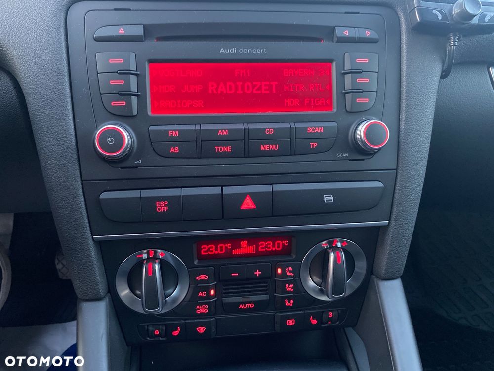 Audi A3 3-drzwiowe 1.4 TFSI Attraction - 28