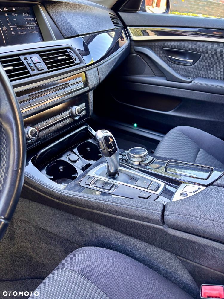 BMW Seria 5 520d - 15
