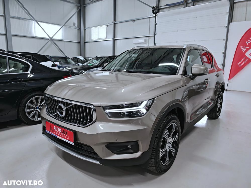 Volvo XC 40 T2 AT8 Momentum - 32